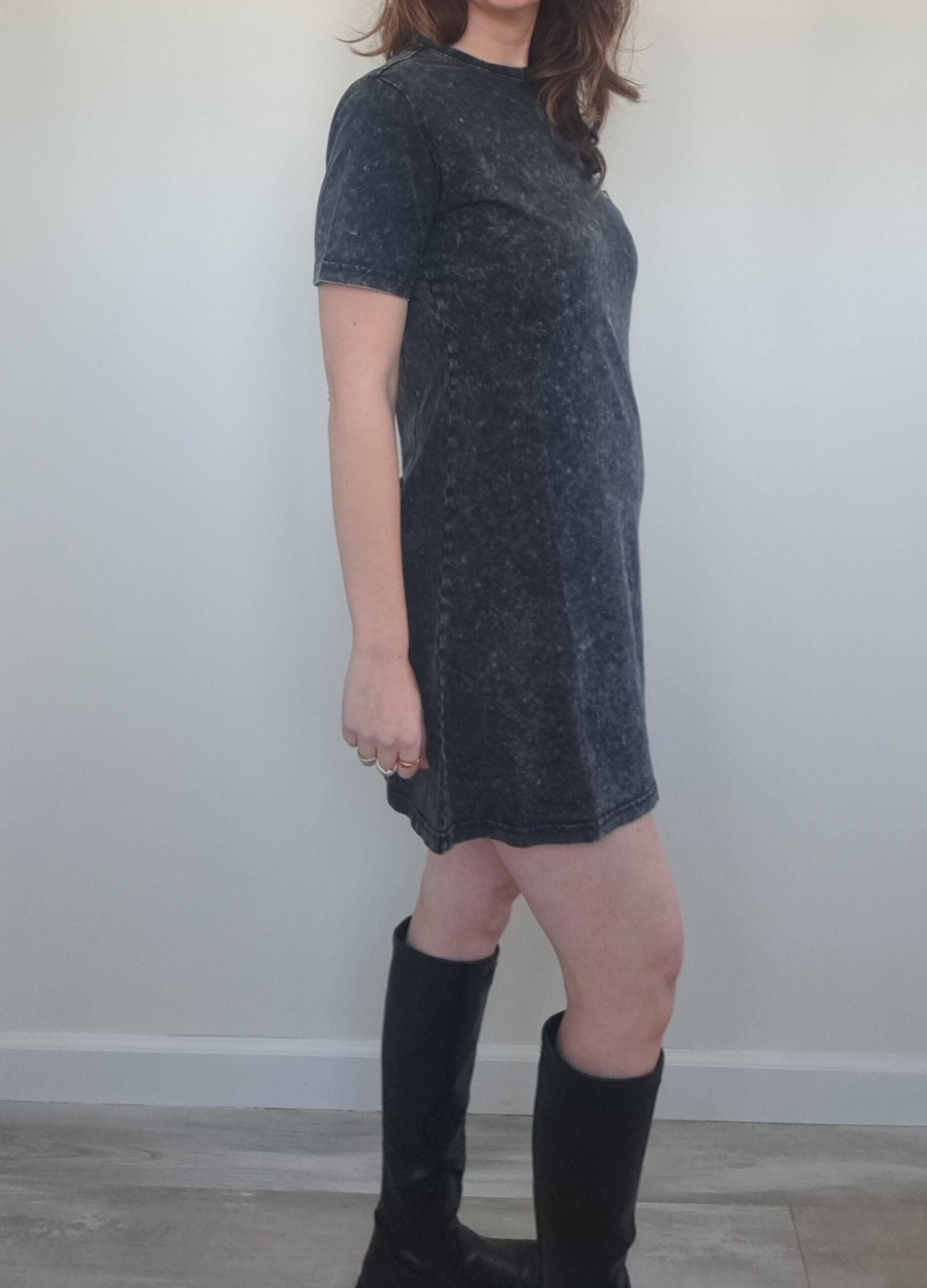 iBY Washed zwart dames t-shirtjurk