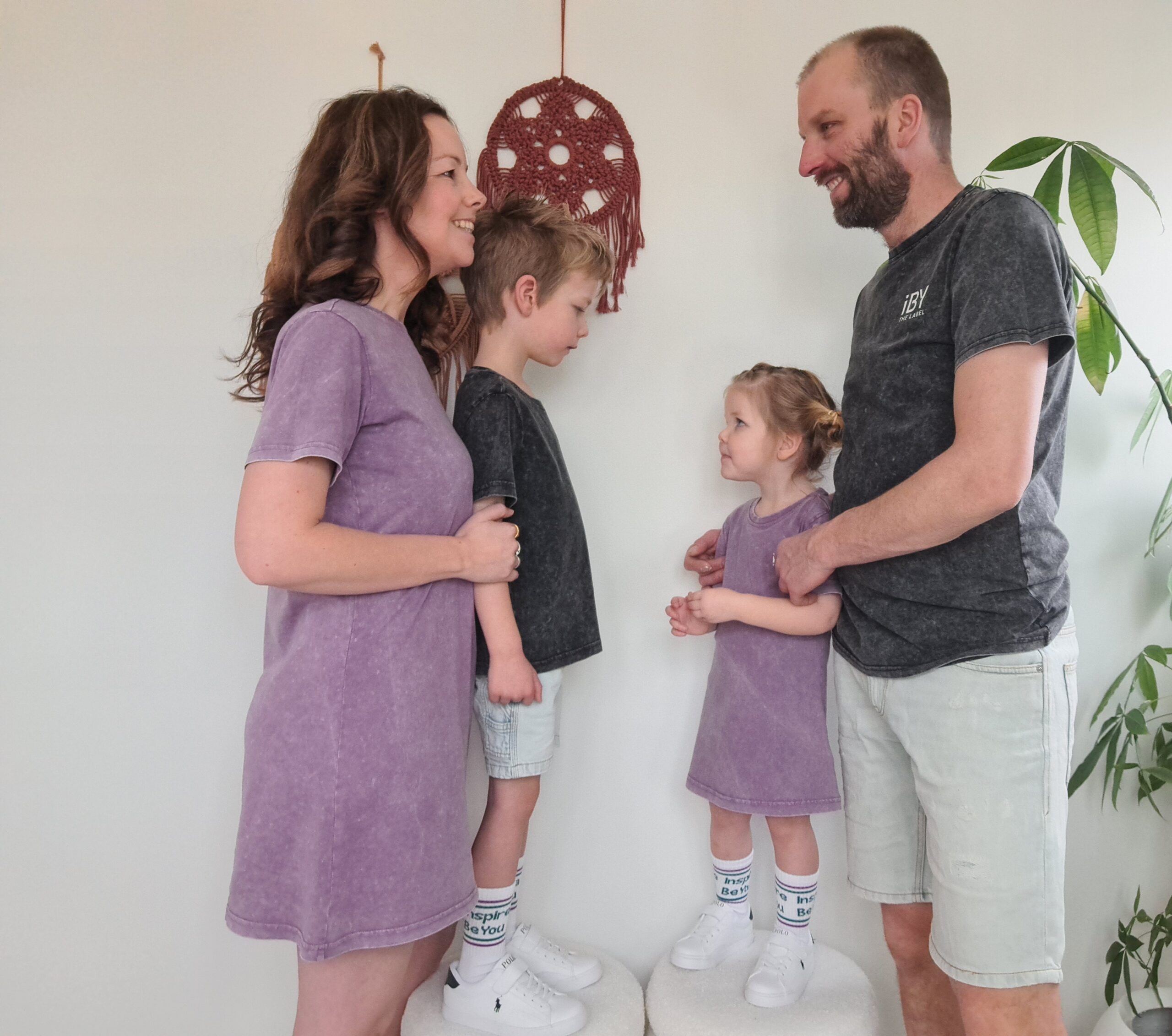 iBY Washed paars dames t-shirtjurk